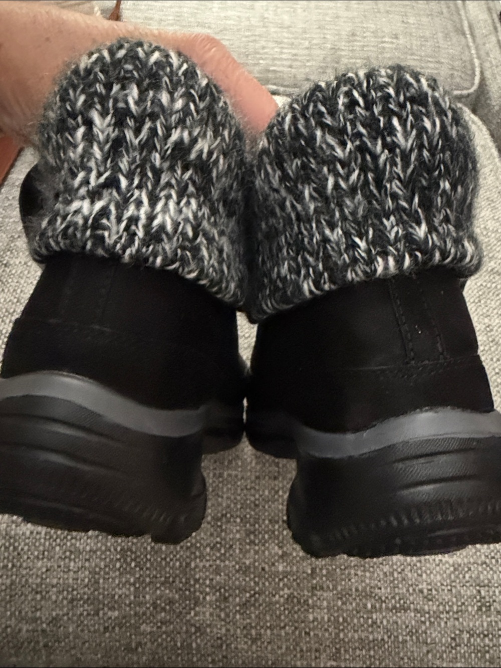 Skechers Easy Going Cozy Weather Black Ankle
Boots Knit Cuff  Size 6.5 - Picture 10 of 10